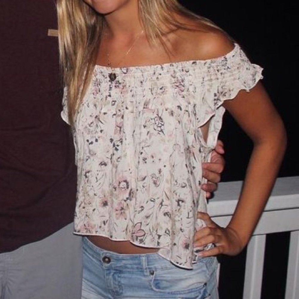 Off the shoulder summer tank top